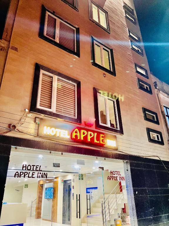Hotel Apple Inn N Suites, 新德里 外观 照片